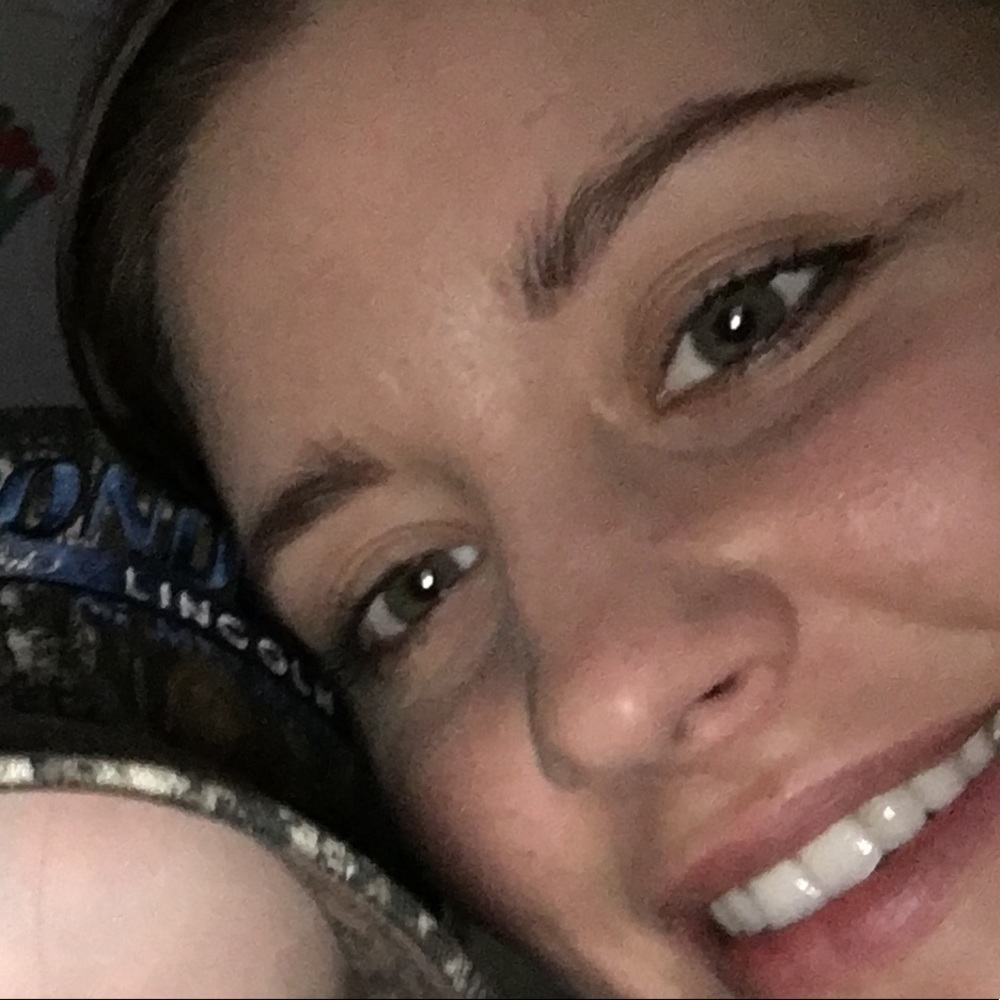 Meet your Posher, Rebecca